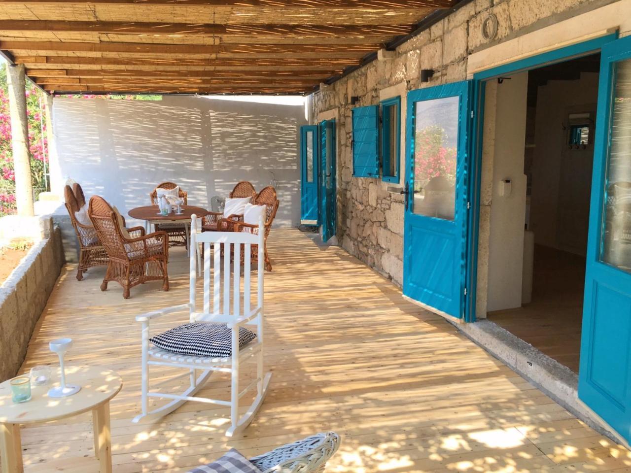 Eco Aparthotel The Dreamers'S Club Lumbarda Exterior foto
