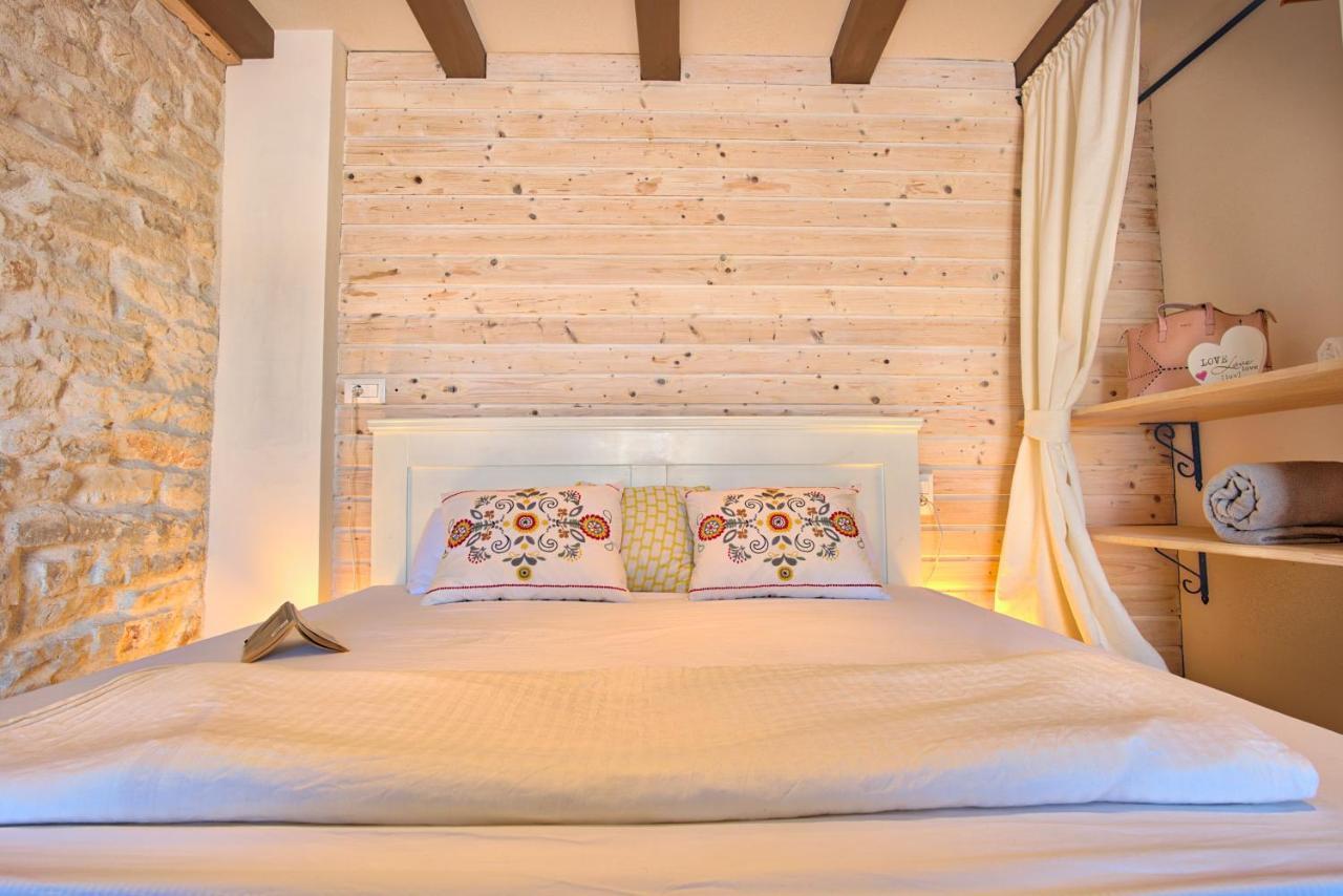 Eco Aparthotel The Dreamers'S Club Lumbarda Exterior foto